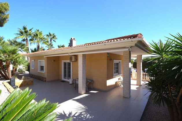 Foto 1 de Xalet en venda a Campos de Golf - Villa Martin - Los Dolses de 4 habitacions amb terrassa i piscina