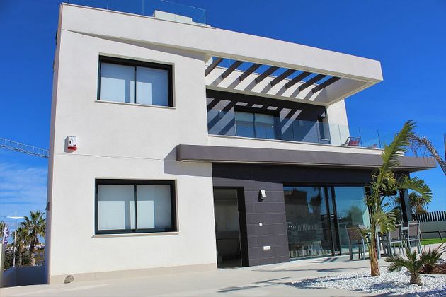 Foto 2 de Casa en venda a Algorfa de 5 habitacions amb terrassa i piscina