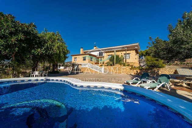 Foto 1 de Casa en venda a Villajoyosa ciudad de 7 habitacions amb terrassa i piscina