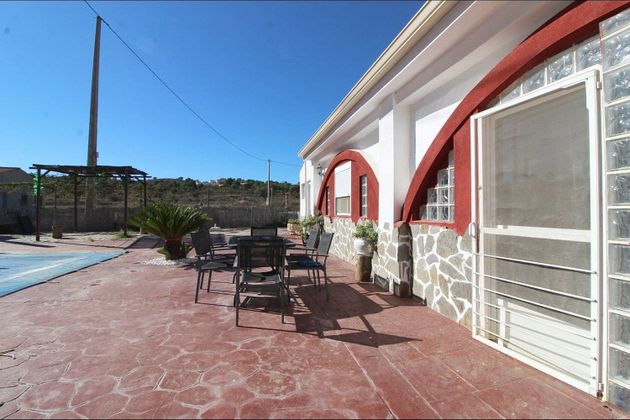 Foto 2 de Venta de chalet en Hondón de los Frailes de 3 habitaciones con terraza y piscina
