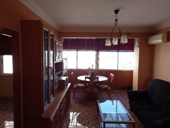 Foto 2 de Pis en venda a Monóvar/Monòver de 3 habitacions amb balcó i aire acondicionat