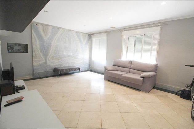 Foto 2 de Venta de piso en Novelda de 3 habitaciones con aire acondicionado