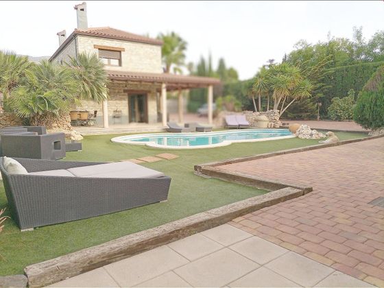 Foto 1 de Xalet en venda a Petrer de 5 habitacions amb terrassa i piscina