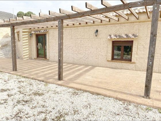 Foto 2 de Casa rural en venda a El Fondo de les Neus-El Hondon de las Nieves de 1 habitació amb piscina