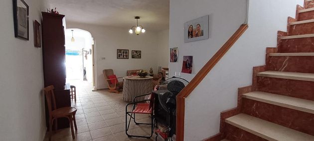 Foto 1 de Venta de casa en Orihuela ciudad de 3 habitaciones y 137 m²