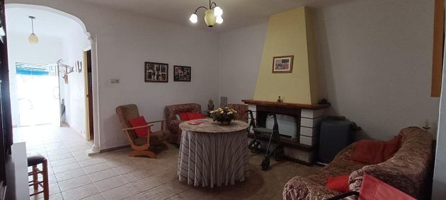 Foto 2 de Venta de casa en Orihuela ciudad de 3 habitaciones y 137 m²