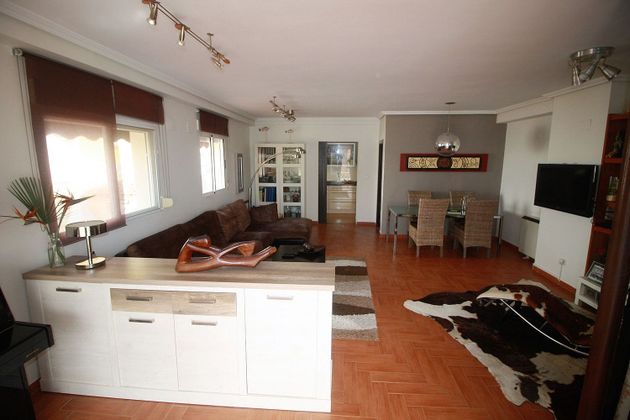 Foto 2 de Chalet en venta en Nucia (la) de 3 habitaciones con terraza y muebles