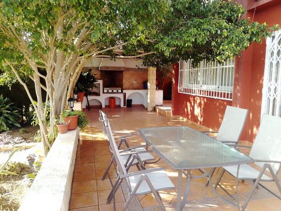 Foto 1 de Chalet en venta en Nucia (la) de 3 habitaciones con terraza
