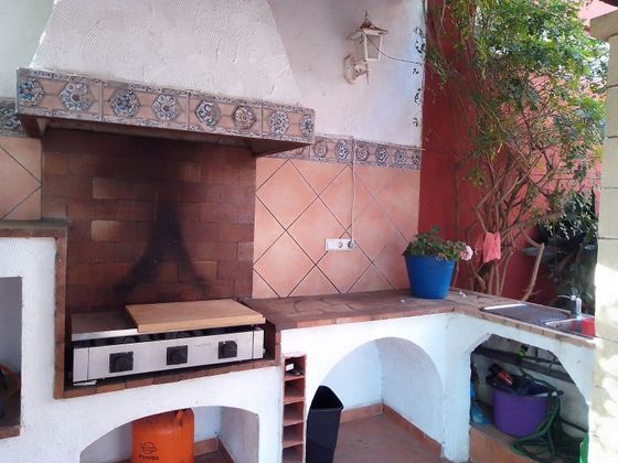 Foto 2 de Chalet en venta en Nucia (la) de 3 habitaciones con terraza