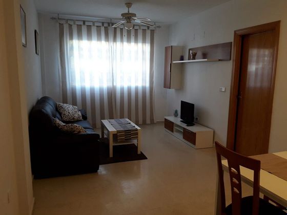 Foto 2 de Piso en alquiler en Nucia (la) de 3 habitaciones con muebles y aire acondicionado