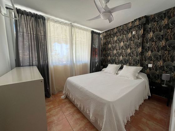 Foto 2 de Pis en venda a Playa de Poniente de 1 habitació amb garatge i aire acondicionat