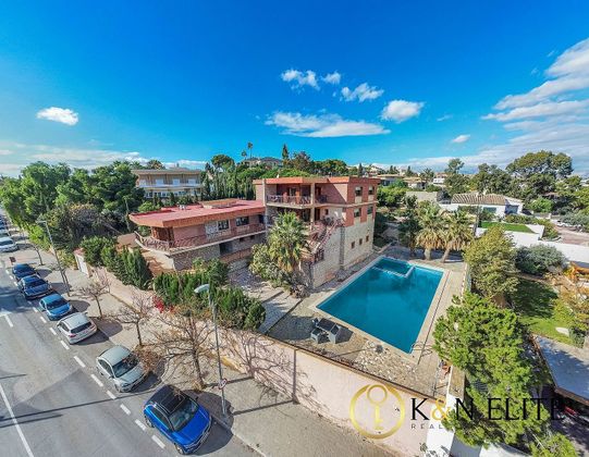 Foto 1 de Xalet en venda a Vistahermosa de 9 habitacions amb terrassa i piscina