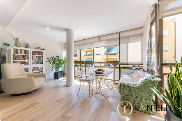 Foto 1 de Pis en venda a Centro - Alicante de 3 habitacions amb terrassa i aire acondicionat