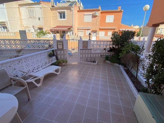 Foto 2 de Dúplex en venda a calle Júcar de 2 habitacions amb jardí i aire acondicionat