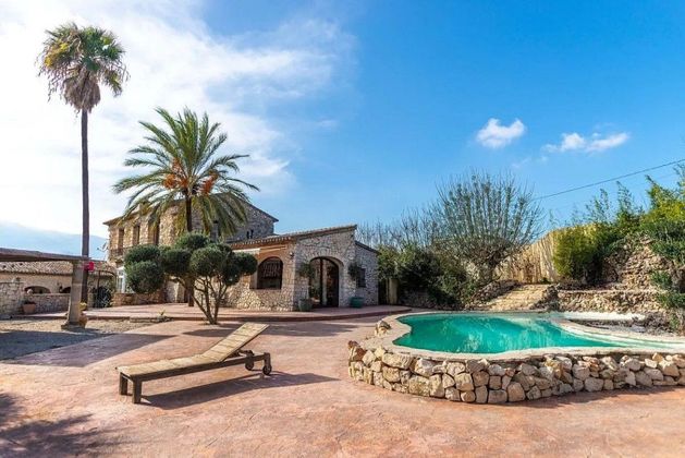 Foto 1 de Casa en venda a Jalón/Xaló de 5 habitacions amb terrassa i piscina