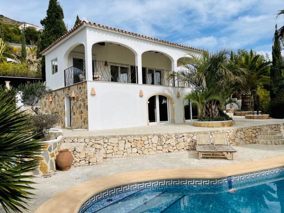 Foto 1 de Casa en venda a Casco Antiguo de 4 habitacions amb terrassa i piscina