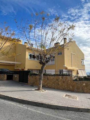 Foto 2 de Venta de casa en Monforte del Cid de 2 habitaciones con terraza y piscina