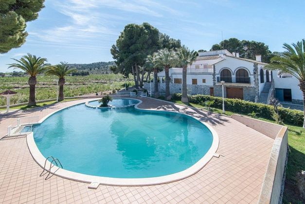 Foto 1 de Casa rural en venda a Monóvar/Monòver de 10 habitacions amb terrassa i piscina
