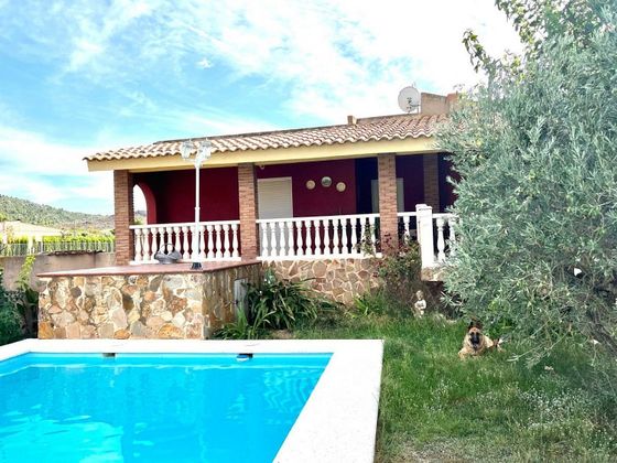 Foto 2 de Casa rural en venda a Villena de 4 habitacions amb terrassa i piscina