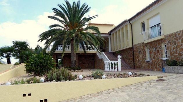 Foto 2 de Venta de chalet en Pedreguer de 6 habitaciones con terraza y piscina