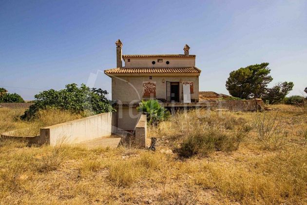 Foto 1 de Casa rural en venda a Montesinos (Los) de 3 habitacions amb jardí