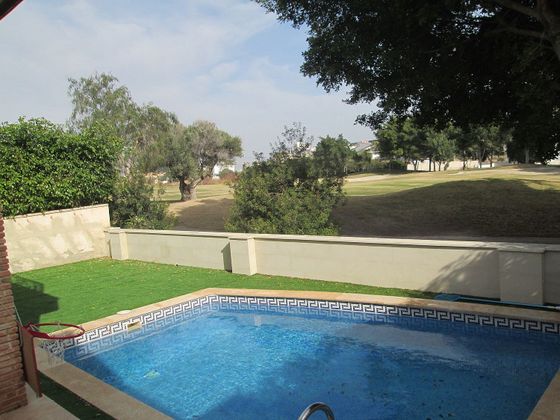 Foto 1 de Venta de chalet en Alicante Golf de 8 habitaciones con terraza y piscina