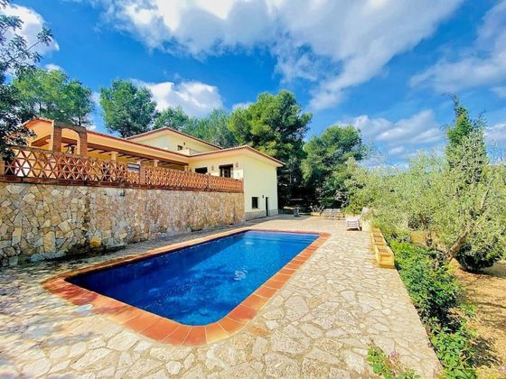 Foto 1 de Casa rural en venda a Partides comunes - Adsubia de 5 habitacions amb terrassa i piscina