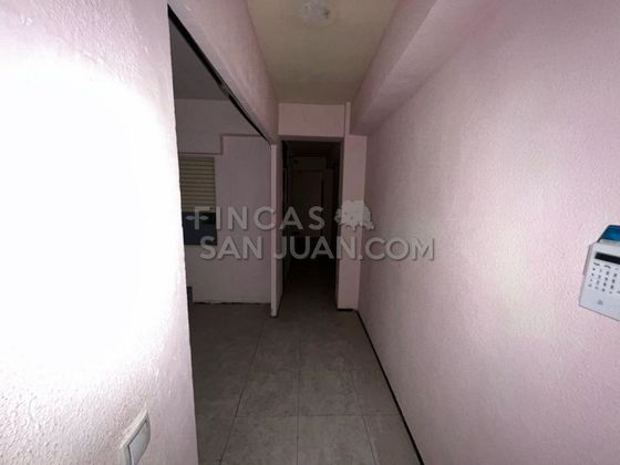 Foto 2 de Piso en venta en calle España de 3 habitaciones con terraza y balcón