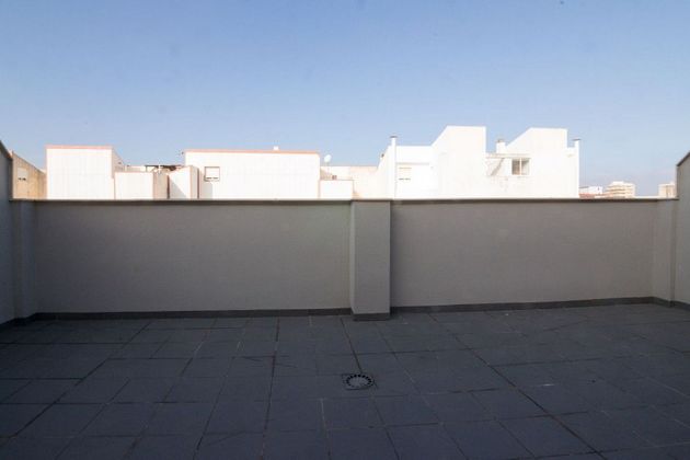 Foto 1 de Ático en venta en Saladar de 3 habitaciones con terraza y garaje
