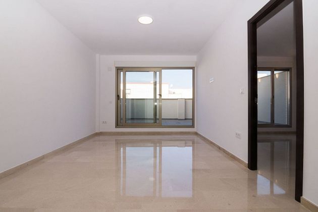 Foto 2 de Àtic en venda a Saladar de 3 habitacions amb terrassa i garatge