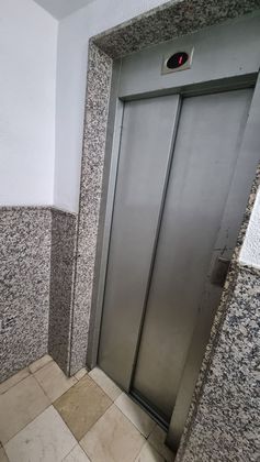 Foto 2 de Oficina en venda a calle Reina Victoria amb ascensor