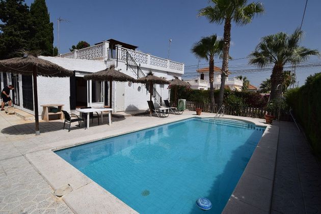 Foto 2 de Venta de chalet en avenida De la Luz de 2 habitaciones con terraza y piscina