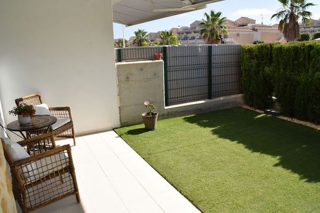 Foto 2 de Venta de dúplex en calle Escorpiones de 2 habitaciones con terraza y piscina