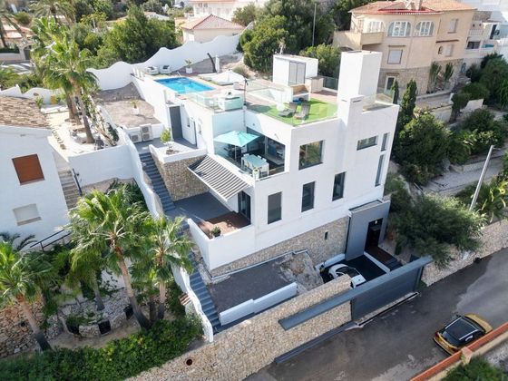 Foto 1 de Chalet en venta en Zona Puerto Blanco - Maryvilla de 4 habitaciones con terraza y piscina