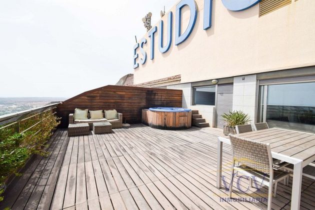 Foto 1 de Àtic en venda a Ensanche - Diputación de 2 habitacions amb terrassa i balcó