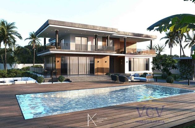 Foto 2 de Chalet en venta en Sol y Luz de 4 habitaciones con terraza y piscina