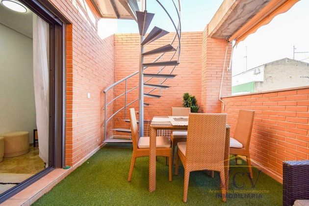 Foto 2 de Ático en venta en Ensanche - Diputación de 2 habitaciones con terraza y balcón