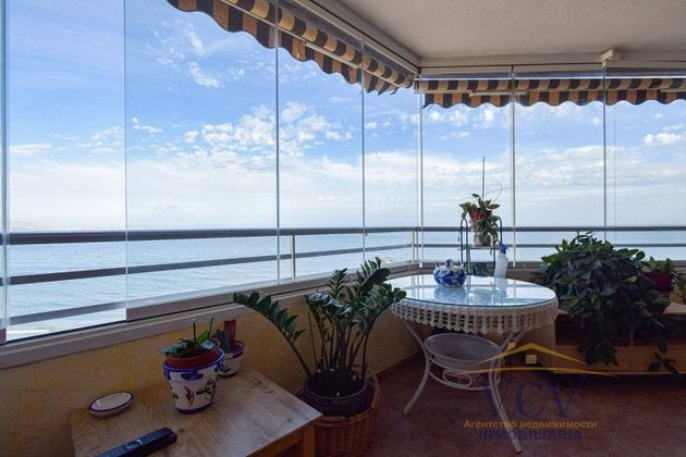 Foto 2 de Piso en venta en Campello Playa de 2 habitaciones con terraza y piscina