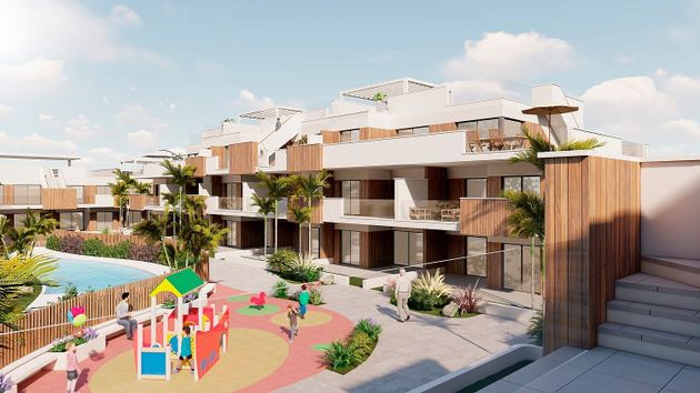 Foto 1 de Pis en venda a calle Pilar de la Horadada de 3 habitacions amb terrassa i piscina