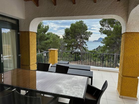 Foto 2 de Alquiler de chalet en Altea Hills de 3 habitaciones con terraza y piscina