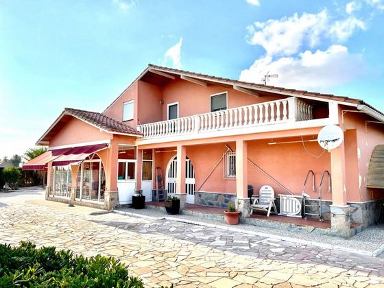 Foto 1 de Casa en venta en Las Bayas de 6 habitaciones con terraza y piscina