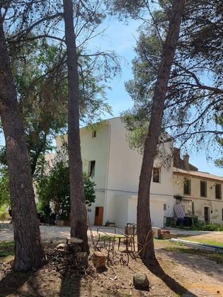 Foto 1 de Casa en venda a Villena de 5 habitacions amb terrassa i jardí