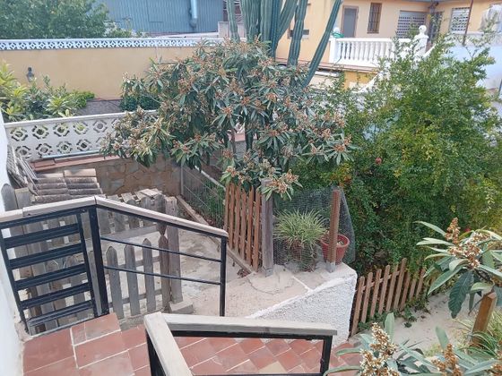 Foto 2 de Chalet en venta en Vistahermosa de 5 habitaciones con terraza y garaje