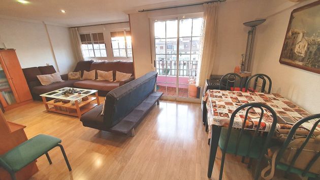 Foto 2 de Piso en venta en Petrer de 3 habitaciones con balcón y aire acondicionado