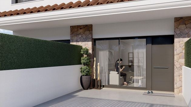 Foto 2 de Dúplex en venda a San Pedro del Pinatar de 3 habitacions amb terrassa i piscina