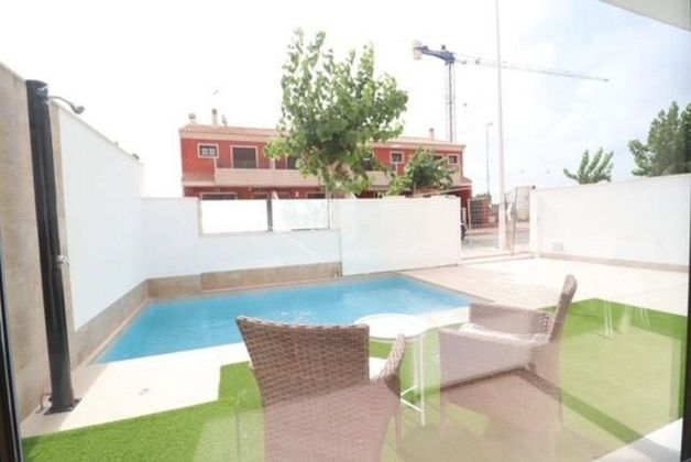 Foto 1 de Xalet en venda a Los Peñascos-El Salero-Los Imbernones de 3 habitacions amb terrassa i piscina