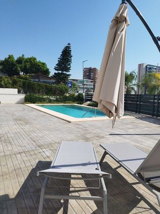 Foto 2 de Pis en venda a Albufereta de 2 habitacions amb terrassa i piscina