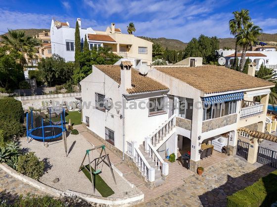 Foto 2 de Casa en venda a calle Biar de 4 habitacions amb terrassa i piscina