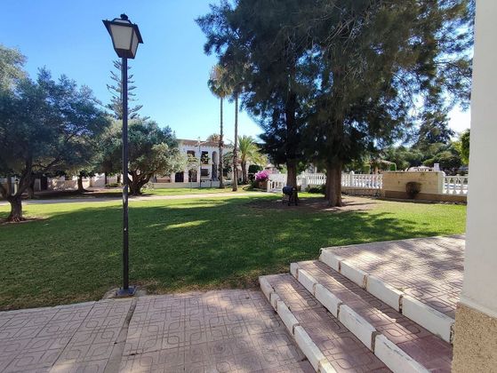 Foto 2 de Pis en venda a Campos de Golf - Villa Martin - Los Dolses de 1 habitació amb piscina i jardí