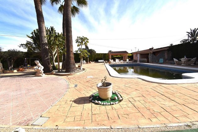 Foto 2 de Casa rural en venda a Alzabares de 4 habitacions amb piscina i garatge
